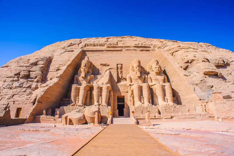 Aswan&dan: Ebu Simbel Tapınakları Egyptolog Rehberi ile Tur